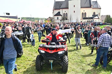 Vseslovenski blagoslov motoristov in motorjev v Mirni Peci 21042025 (2)